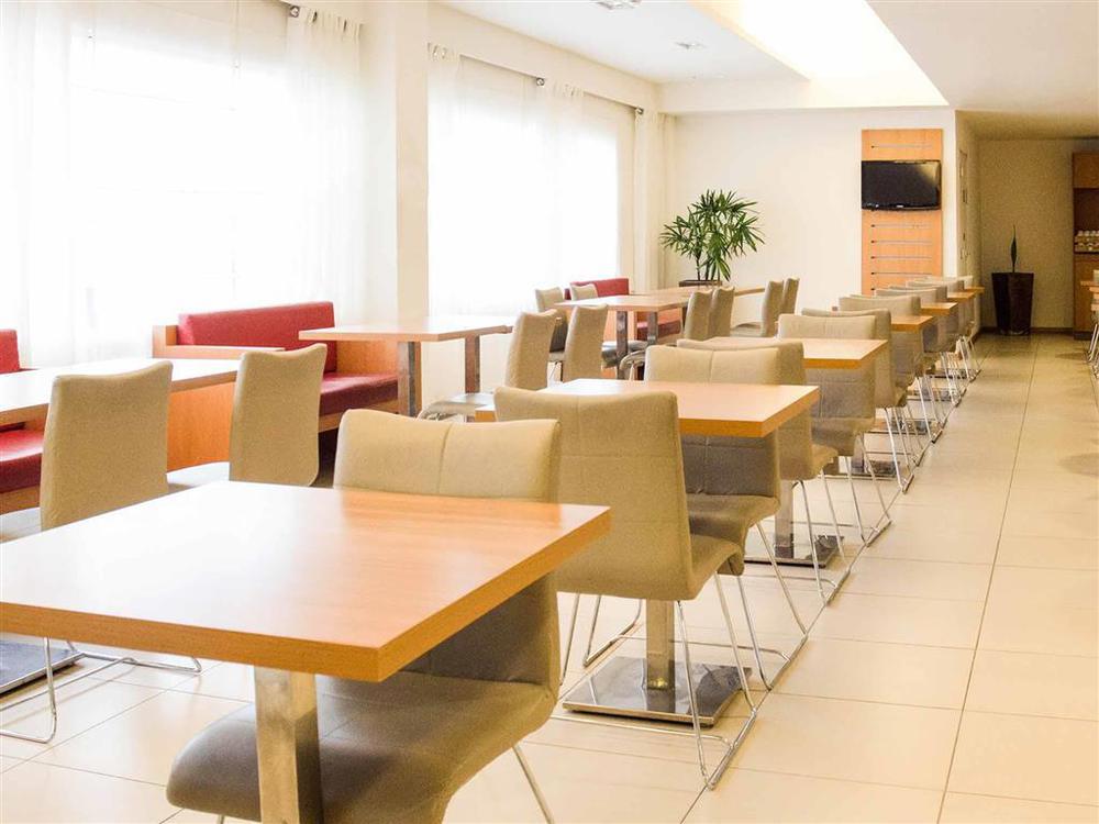 Hotel Ibis Petrolina Restaurant photo